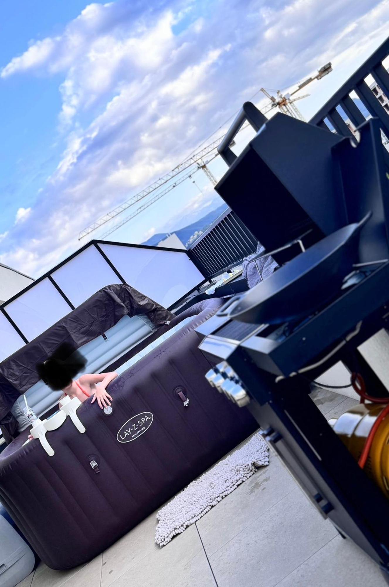 Luxury Apartment Sinuhe Braşov Exterior foto